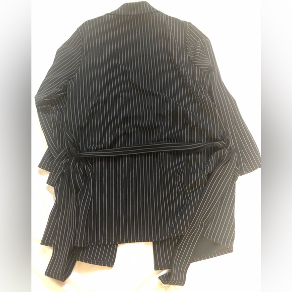 PINSTRIPE BELTED JACKET SIZE: 16 - Picture 3 of 12